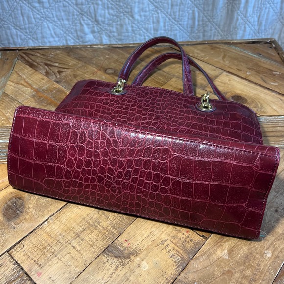 Anne Klein Burgundy Croc Embossed Satchel Shoulder Bag Lion Charm - Picture 5 of 9